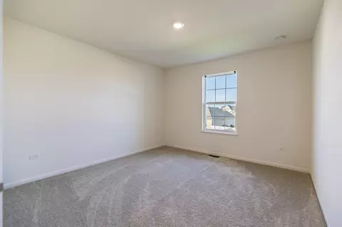 Bedroom - 10461 Pine Ln, Saint John, IN 46373 photo 3 of 4