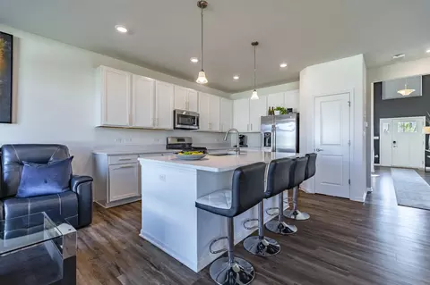 Kitchen - 10461 Pine Ln, Saint John, IN 46373 photo 3 of 4