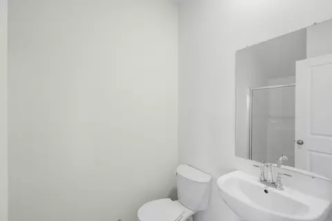 Bath - 1603 Parkside Ln #D, Dyer, IN 46311 photo 2 of 2