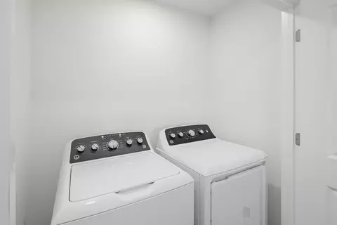 Other - 1603 Parkside Ln #D, Dyer, IN 46311 photo 2 of 2