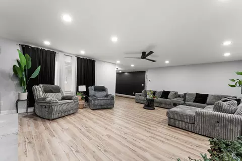 Living - 4189 Rutledge St, Gary, IN 46408 photo 3 of 8