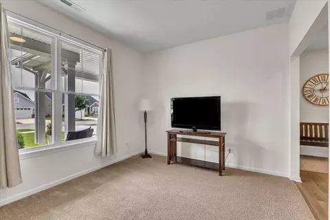 Living - 7836 E 118th Ave, Crown Point, IN 46307 photo 2 of 2