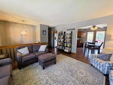 Living - 1285 W 98th Ave, Crown Point, IN 46307 photo 3 of 7