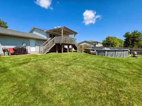 Exterior - 1285 W 98th Ave, Crown Point, IN 46307 photo 9 of 11