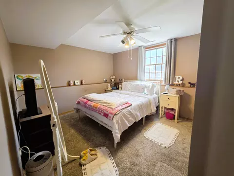 Bedroom - 1285 W 98th Ave, Crown Point, IN 46307 photo 6 of 10
