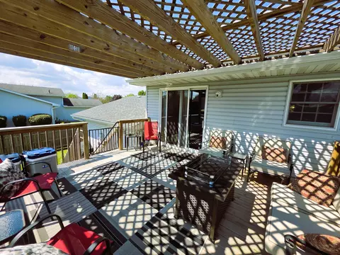 Exterior - 1285 W 98th Ave, Crown Point, IN 46307 photo 5 of 11