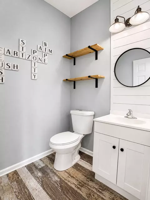 Bath - 527 Chicory Ln, Valparaiso, IN 46385 photo 1 of 5