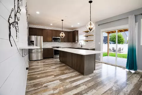 Kitchen - 527 Chicory Ln, Valparaiso, IN 46385 photo 1 of 6