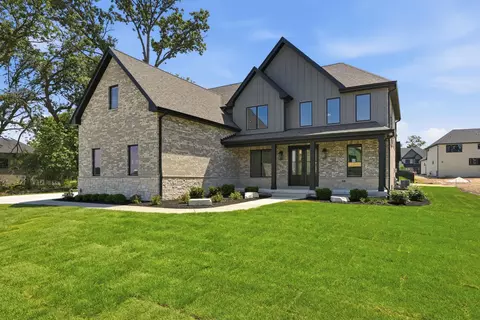 9620 Sweetspire Ave, Saint John, IN 46373