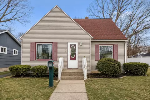 132 Hendricks St, Michigan City, IN 46360