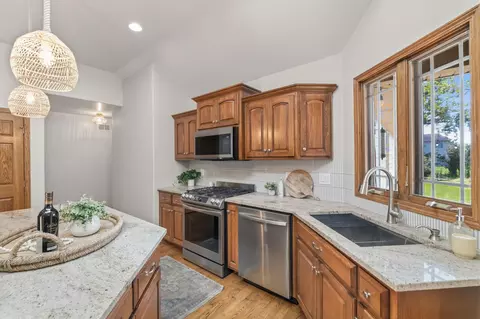 Kitchen - 108 Exeter Rd, Munster, IN 46321 photo 5 of 5