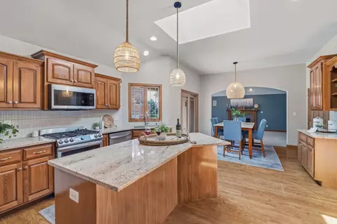 Kitchen - 108 Exeter Rd, Munster, IN 46321 photo 2 of 5