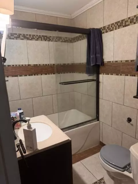 Bath - 2209 Cline Ave, Gary, IN 46406 photo 1 of 1