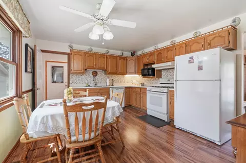 Kitchen - 446 N Glenwood Dr, Griffith, IN 46319 photo 1 of 3