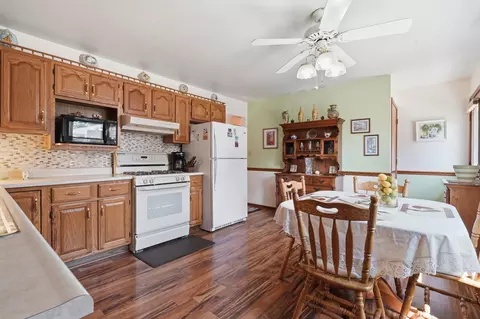 Kitchen - 446 N Glenwood Dr, Griffith, IN 46319 photo 3 of 3