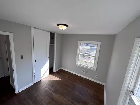 Bedroom - 811 E 15th Ave, Gary, IN 46407 photo 2 of 4