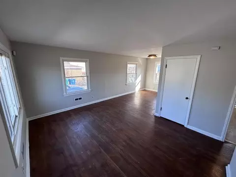 Living - 811 E 15th Ave, Gary, IN 46407 photo 3 of 5