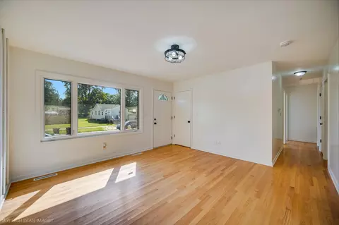 Living - 1024 Ralston St, Gary, IN 46406 photo 1 of 6