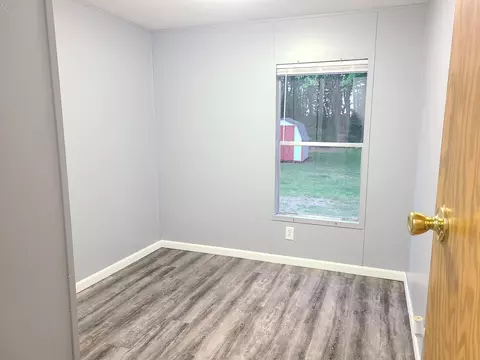 Bedroom - 4381 Hawthorn Rd, Wheatfield, IN 46392 photo 2 of 2