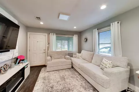 Living - 2081 Wright St, Gary, IN 46404 photo 1 of 3