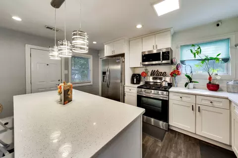 Kitchen - 2081 Wright St, Gary, IN 46404 photo 4 of 4