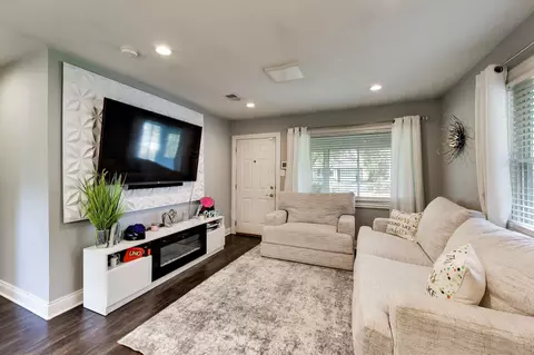 Living - 2081 Wright St, Gary, IN 46404 photo 2 of 3