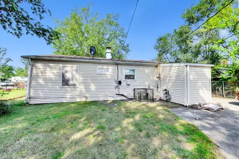 Exterior - 2081 Wright St, Gary, IN 46404 photo 4 of 7