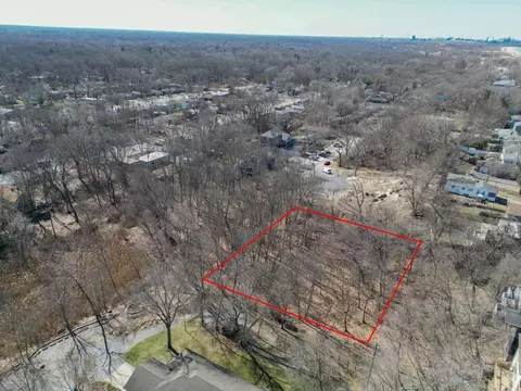 7824 Maple Ave, Gary, IN 46403 photo 4