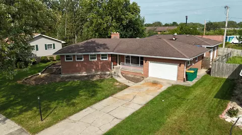 7815 Carolina Pl, Merrillville, IN 46410