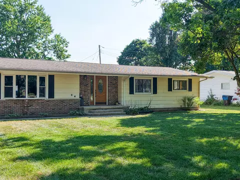 Exterior - 209 E Broadway St, Brook, IN 47922 photo 3 of 10