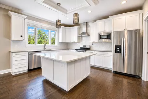 Kitchen - 12925 Red Lily Way, Saint John, IN 46373 photo 2 of 2