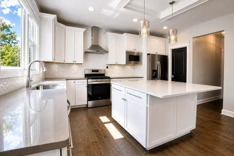 Kitchen - 12925 Red Lily Way, Saint John, IN 46373 photo 1 of 2