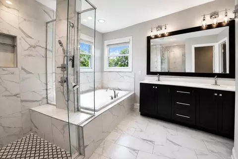 Bath - 12925 Red Lily Way, Saint John, IN 46373 photo 2 of 5