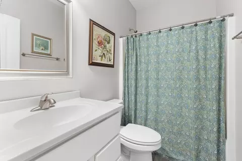 Bath - 115 Summertree Dr, Porter, IN 46304 photo 1 of 3