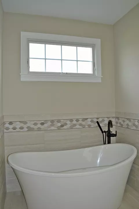 Bath - 13366 Waterleaf Dr, Saint John, IN 46373 photo 3 of 7