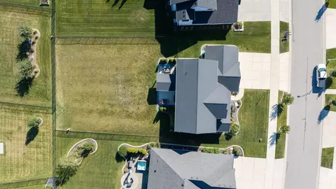 View/Area - 13366 Waterleaf Dr, Saint John, IN 46373 photo 5 of 7