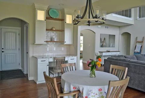 Dining - 13366 Waterleaf Dr, Saint John, IN 46373 photo 2 of 2