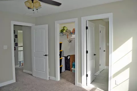 Entry Way - 13366 Waterleaf Dr, Saint John, IN 46373 photo 7 of 9