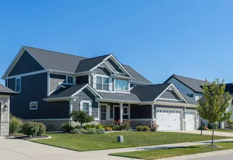 Exterior - 13366 Waterleaf Dr, Saint John, IN 46373 photo 4 of 7