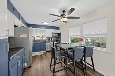 Kitchen - 2524 James Dr, Dyer, IN 46311 photo 2 of 2