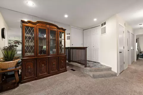 Entry Way - 5015 Spinnaker Ln #C, Crown Point, IN 46307 photo 1 of 1