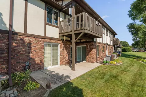 Exterior - 5015 Spinnaker Ln #C, Crown Point, IN 46307 photo 3 of 4