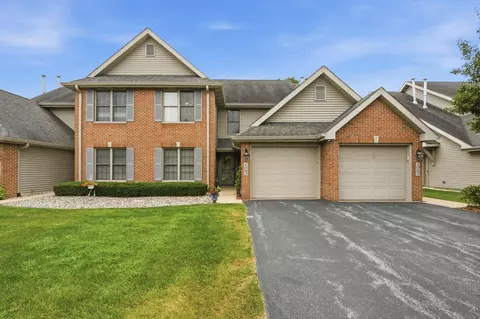 1065 Lakewood Ct, Schererville, IN 46375