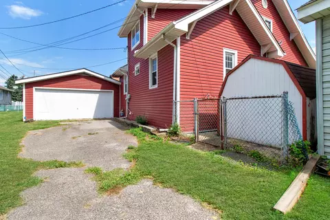 Exterior - 2014 Benjamin Pl, Whiting, IN 46394 photo 6 of 6