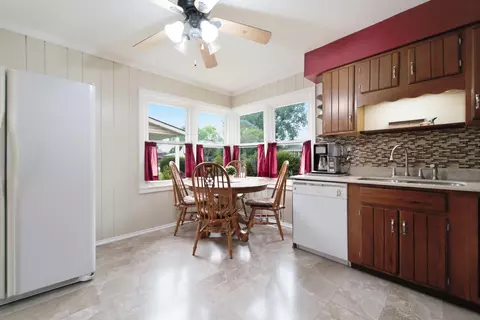 Kitchen - 210 Michigan St, Porter, IN 46304 photo 1 of 2