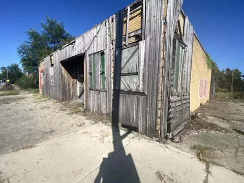 3798 Monroe St, Gary, IN 46408 photo 2