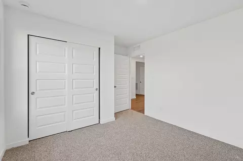 Bedroom - 6 Maximillian Dr, Hobart, IN 46342 photo 11 of 12
