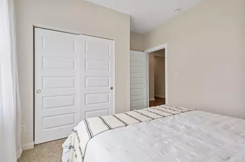 Bedroom - 6 Maximillian Dr, Hobart, IN 46342 photo 7 of 12
