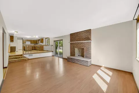 Living - 9757 Redbud Rd, Munster, IN 46321 photo 6 of 7