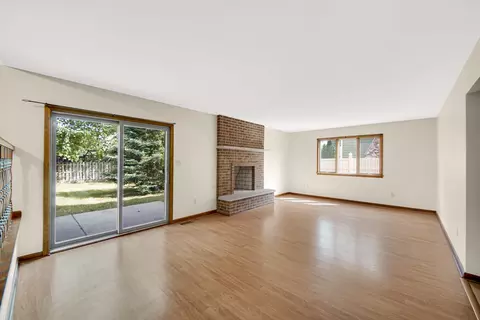 Living - 9757 Redbud Rd, Munster, IN 46321 photo 7 of 7